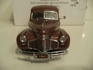 DANBURY CHEVY SPECIAL DELUXE STATION WAGON 1941 1/24 SCALE. 2