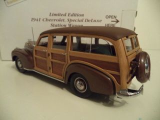 DANBURY CHEVY SPECIAL DELUXE STATION WAGON 1941 1/24 SCALE. 3
