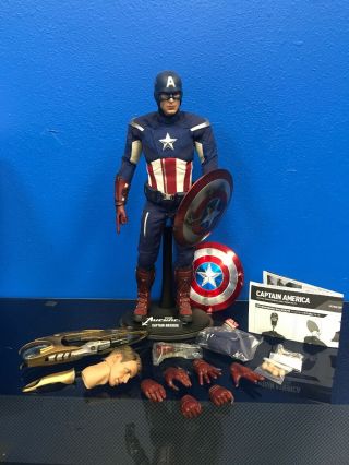 Hot Toys Mms174 Marvel Avengers Captain America 1:6 Scale Figure