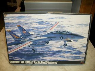 Hasegawa 1/48 Scale Grumman F - 14a Tomcat 