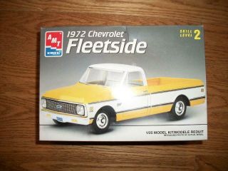 1995 1:25 Plastic Model Kit Of A 1972 Chevrolet Fleetside Pickup By Amt/ertl