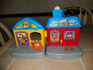 2009 Fisher Price Little People Trick Or Treat Surprise Halloween Haunted House