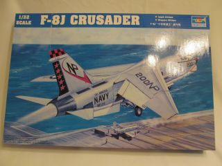 Trumpeter F - 8j Crusader 02273 1/32 Scale