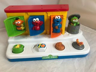 Sesame Street Pop - Up Pals Musical Activity Elmo Cookie Oscar Ernie