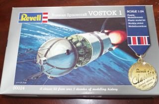 Revell Vostok Russia 