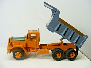 Hayes HD - 400 Tandem Dump Truck 1/48 Scale by Dan Models 6