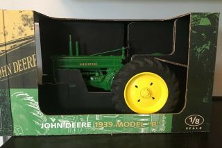 Country Classic By Scale Models - John Deere 1939 Model “b” 1/8 Scale Toy Tractor