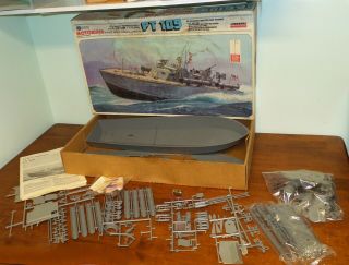 Pt 109 Us Navy Lindberg Motorized Plastic Model Kit - Torpedo Patrol Boat - 1978