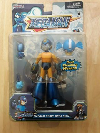 Very Rare - Napalm Bomb Mega Man Action Figure (2004) - Jazwares