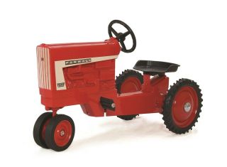 Farmall 656 Narrow Front Pedal Tractor By Scale Models Nib Never Assembled