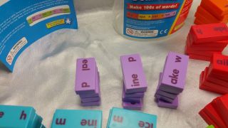 EDUCATIONAL INSIGHTS PHONICS DOMINOES EI - 2941 MIGHT BE MISSING 1 PIECE 4