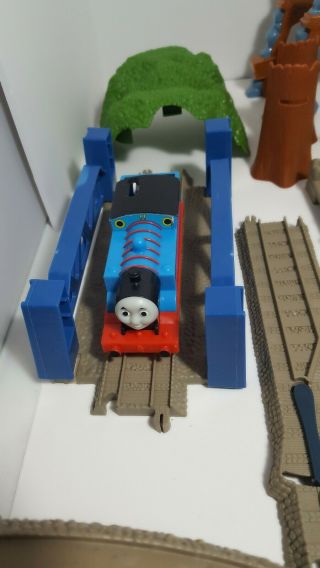 Thomas and Friends Motorized TrackMaster 5 - in - 1 Great Railway Train Set 7
