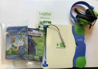 Leapfrog Leap Pad Schoolhouse Electronic Learning System 2 Books & Headphones