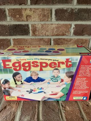 Educational Insights Eggspert 7883 Quiz Light Up Egg Spert Game Show