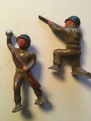 2 Barclay Manoil Pod Feet Toy Soldiers Metal Hand Grenade Rifle