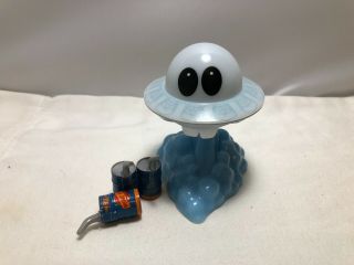 2 Disney Pixar Cars Dr Abschlepp Unidentified Flying MatersLight Up UFO,  Oil Cans 8