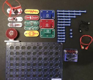 Elenco Snap Circuits Jr.  Sc - 100 Electronics Exploration Kit Pre - Owned No Box
