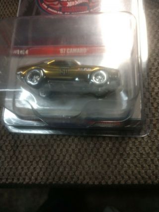 2016 Hot Wheels 30TH ANNUAL COLLECTORS CONVENTION GOLD 67 CAMARO 01488/02600 2