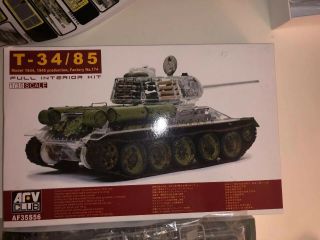 Afv Club 1/35 Scale Clear Hull T - 34/85 But Complete