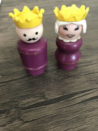 Vintage Fisher Price Little People Castle King & Queen Wooden Bodies 993