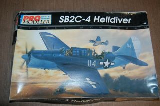 1/48 Revell - Monogram Pro Modeler Curtiss Sb2c - 4 Helldiver Navy Dive Bomber Niob