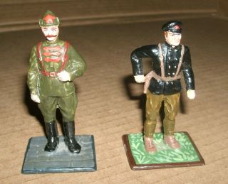 Two 1/32 Scale Handpainted Metal Soldier Figures From Ussr Russian Army Officers