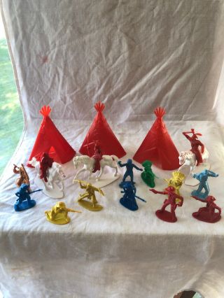 1/32 54 mm plastic toys indians,  cowboys,  horses,  tipis marx and others 4