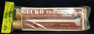 The Launch Pad K024 39.  75 " Rocket Engine Powered Gecko Sa - 8 Ussr Rocket Kit