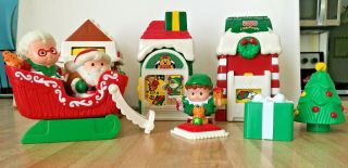 Fisher Price Little People Christmas Village 10 Pc Play Set Musical Tree 77621