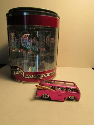 Hot Wheels V - Man Custom Pink Beach Bomb Bus