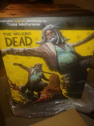 The Walking Dead Ezekiel And Shiva Resin Statue 1000 Only Made
