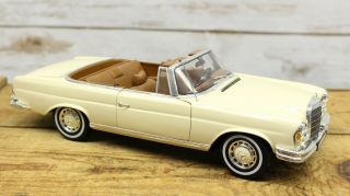 1:18 Scale Norev 1969 Mercedes - Benz 280 Se Cabriolet 183523 Ivory White Detailed