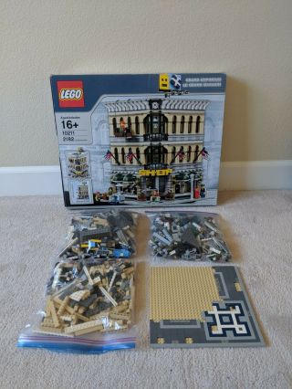 Lego Creator Set 10211 Grand Emporium (100 Complete)
