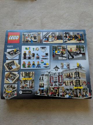 LEGO Creator Set 10211 Grand Emporium (100 Complete) 3