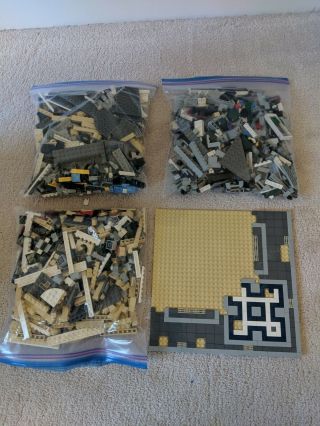 LEGO Creator Set 10211 Grand Emporium (100 Complete) 4