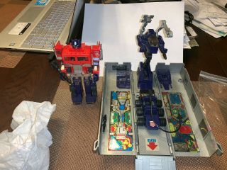 Transformers Autobot Commander Optimus Prime Hasbro 1980 - 1982 G1