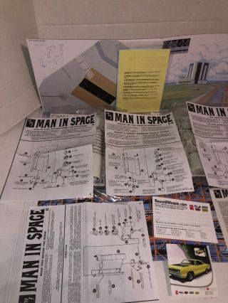 AMT Man In Space NASA Saturn V Rocket & Apollo Spacecraft 1/200 Model (5 in 1) 6