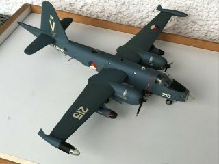 Lockheed P2V - 7 Neptune 1/72 scale,  built & finished for display,  fine. 5