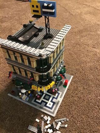 Lego Creator Grand Emporium (10211) Building Set
