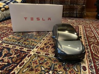 Tesla Motor Diecast Model X P100d 1:18 Scale Diecast Model Car White