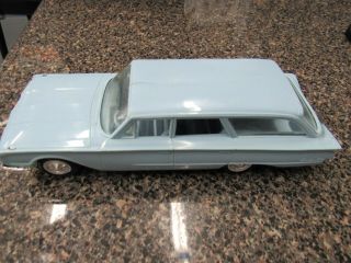 Vtg Hubley 1960 Ford Country Sedan Station Wagon 1:24 Scale Model Plastic Car