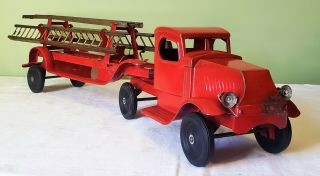 Early Turner Toys Mack Cab Hook & Ladder Fire Tt Truck W/lights 30 