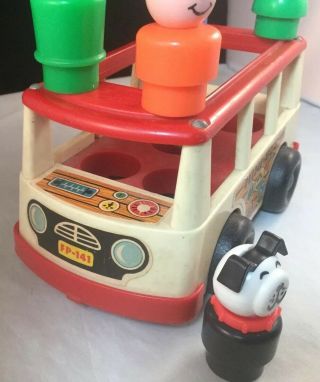Vintage Fisher Price Little People White/Red Mini Bus 141,  With 5 FIGURES 2