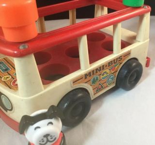 Vintage Fisher Price Little People White/Red Mini Bus 141,  With 5 FIGURES 3