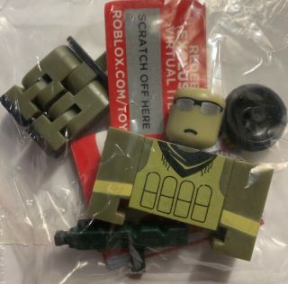 Redwood Prison: Spec Ops Roblox Mini Figure With Virtual Game Code Series 3