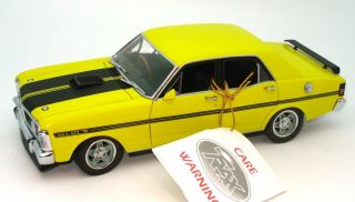 Trax 1:24 Trl2d Ford Falcon Xy Gtho Phase Iii Yellow Glo - Boxed L3