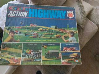 Ideal Motorific Action Highway Us 88 Set With Wrecker