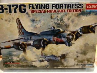 Academy Model Kit 1/72 B - 17g Flying Fortress Special Nose Art With Crew Set