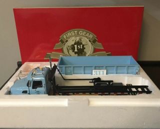 1/34 1st Gear First Gear - “city Of Chicago” Mack Granite Roll - Off Refuse Truck