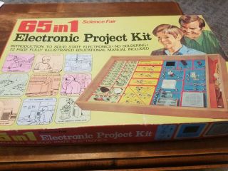 Science Fair 65 In 1 Electronic Project Kit - From 1972 - Vintage Radio Shack